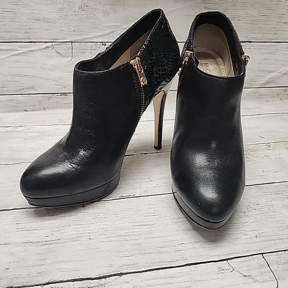 Michael Kors Womens York Boot Sz 8.5 Black Leather Stiletto Heel Platform Bootie - Picture 10 of 11
